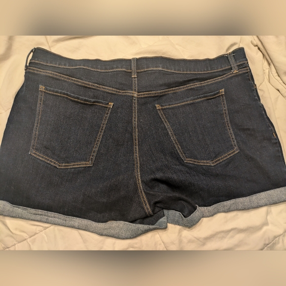 Old Navy Jean Shorts Size 22 - Picture 4 of 5
